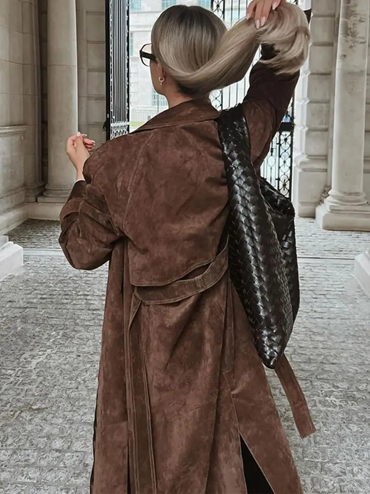 מעיל טרנץ' בגימור זמש Mary